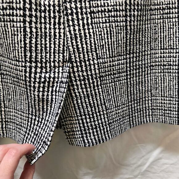 Talbots Textured Ponte Knit Houndstooth Pencil Skirt 12 black white high waist - Picture 7 of 9